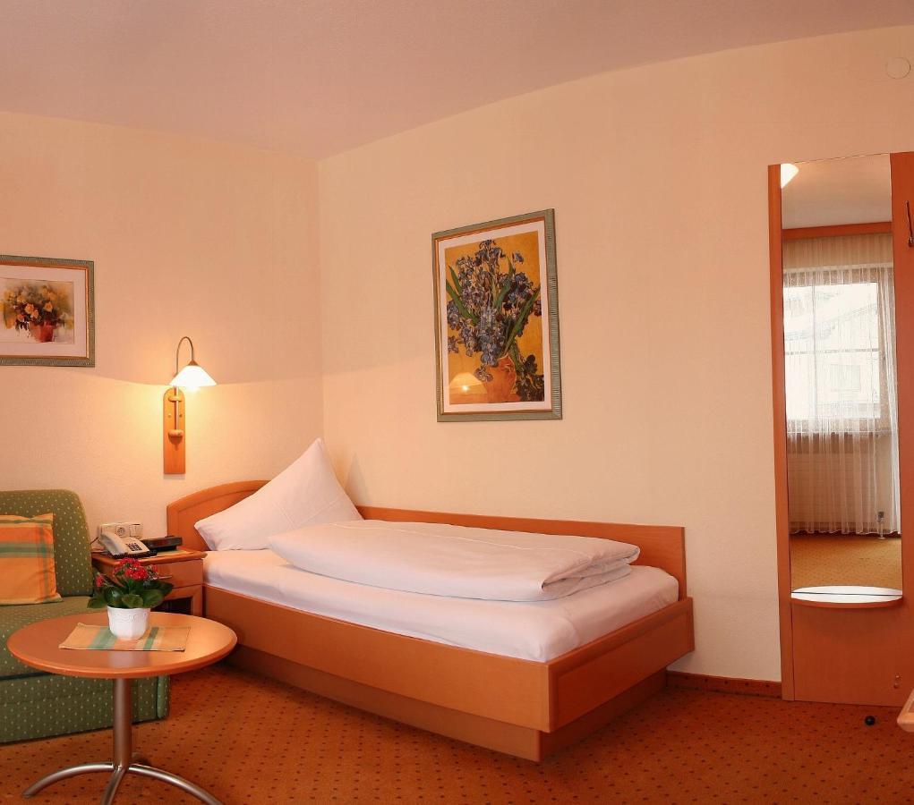 Hotel Stern ايروالد الغرفة الصورة